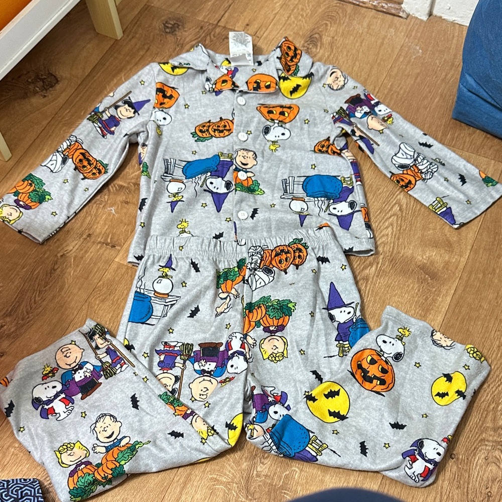 Peanuts Halloween Pajama set